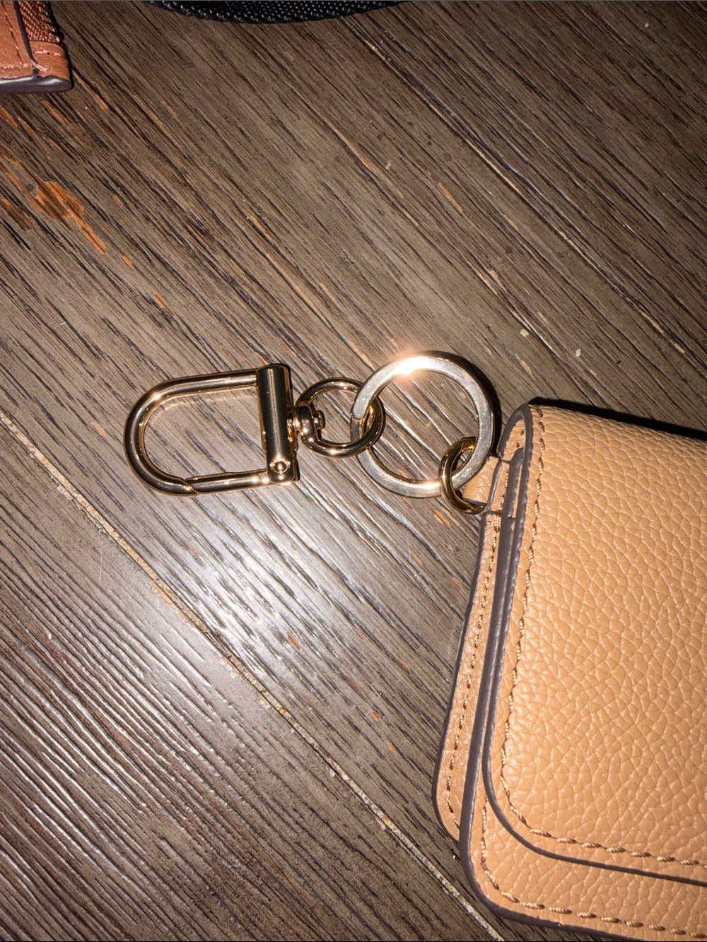 NWT Tory Burch Tan Pebbled Leather Key Card Pouch with Gold Hardware - Picture 4 of 8